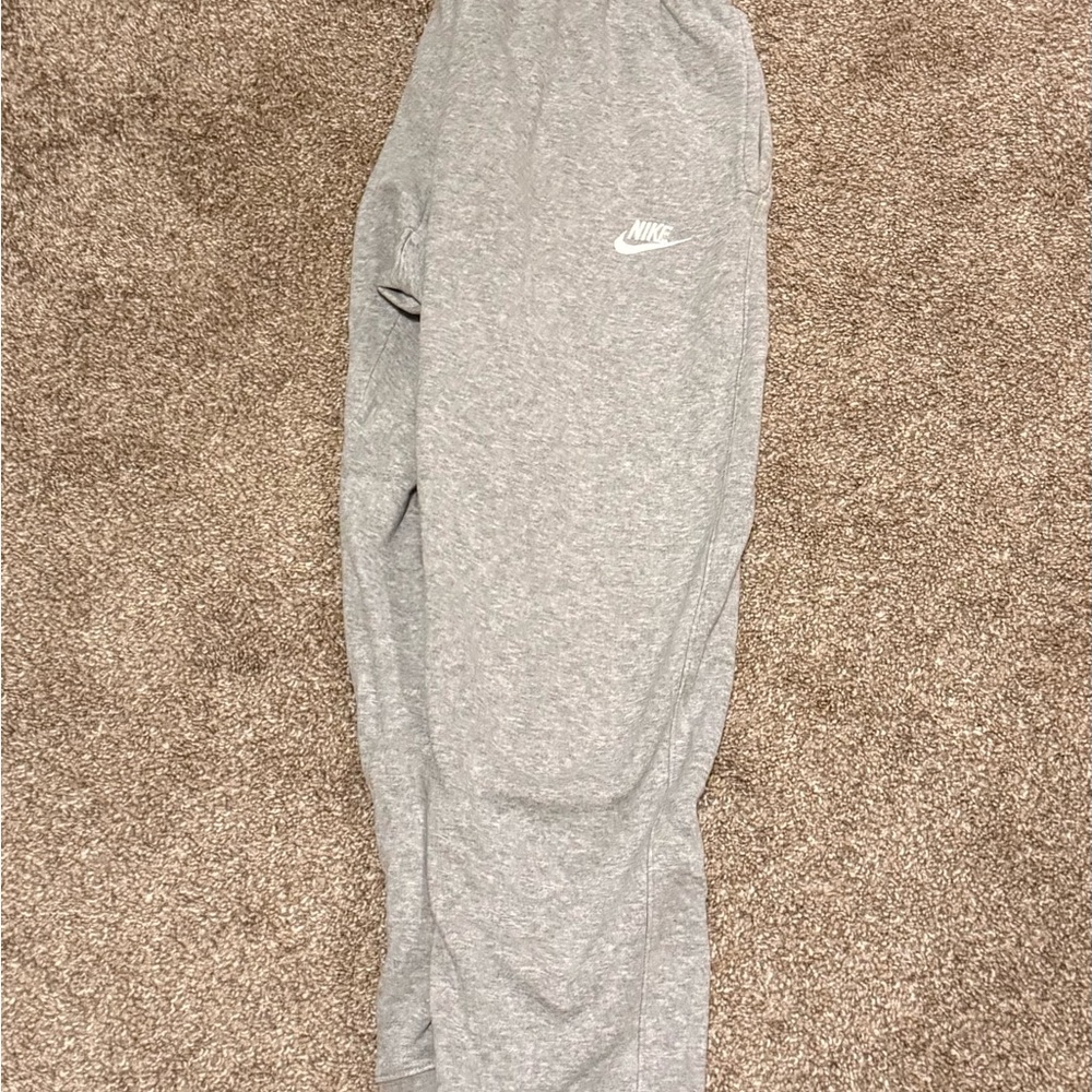 Nike Men’s Gray Sweatpants Joggers